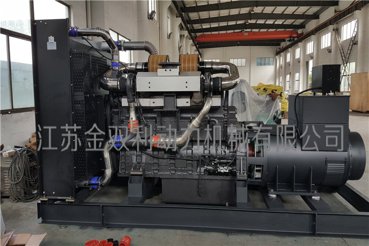 700KW上柴東風(fēng)發(fā)電機(jī)組